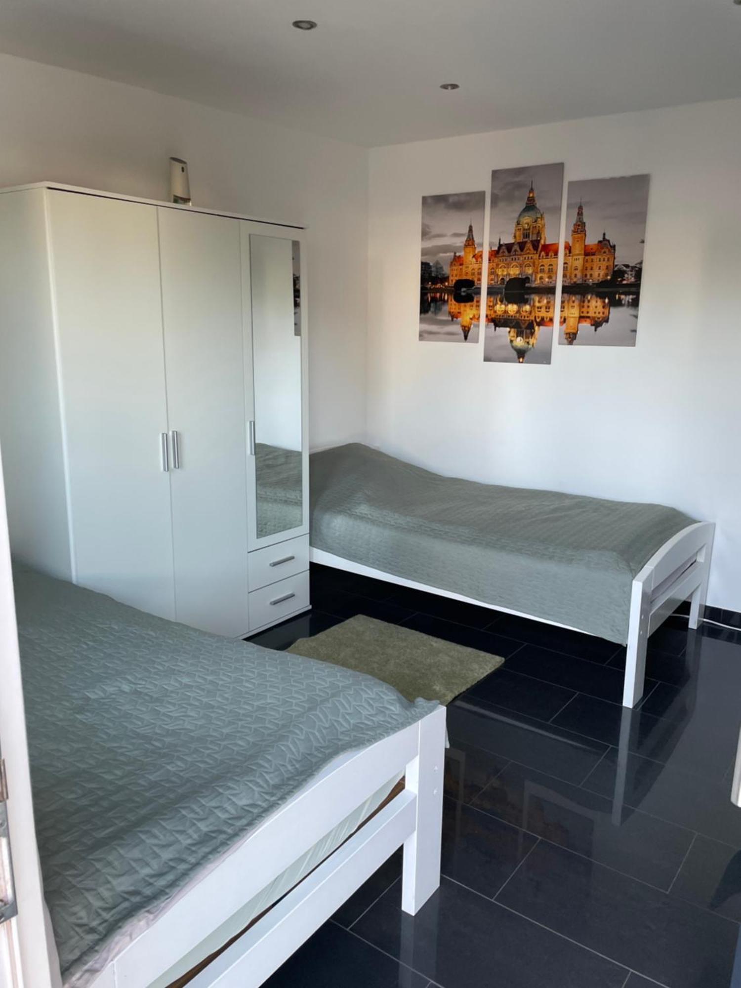 Ferienwohnung Mit Fussbodenheizung Nahe Messe, Gratis Parkplatz Und Abstellplatz E - Bike Hanóver Exterior foto